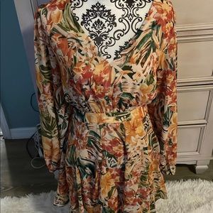 Fun and flirty pink lily women’s size medium dress